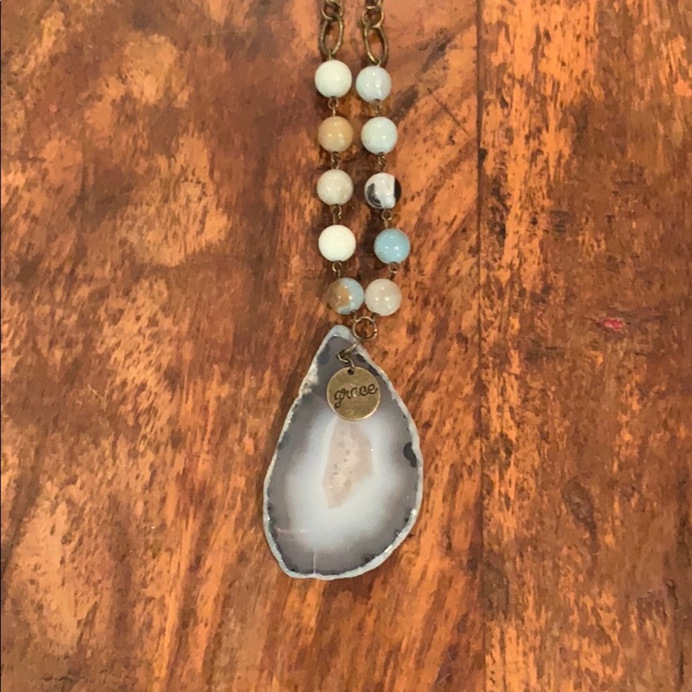 Gorgeous Beaded Geod Stone Grace Necklace